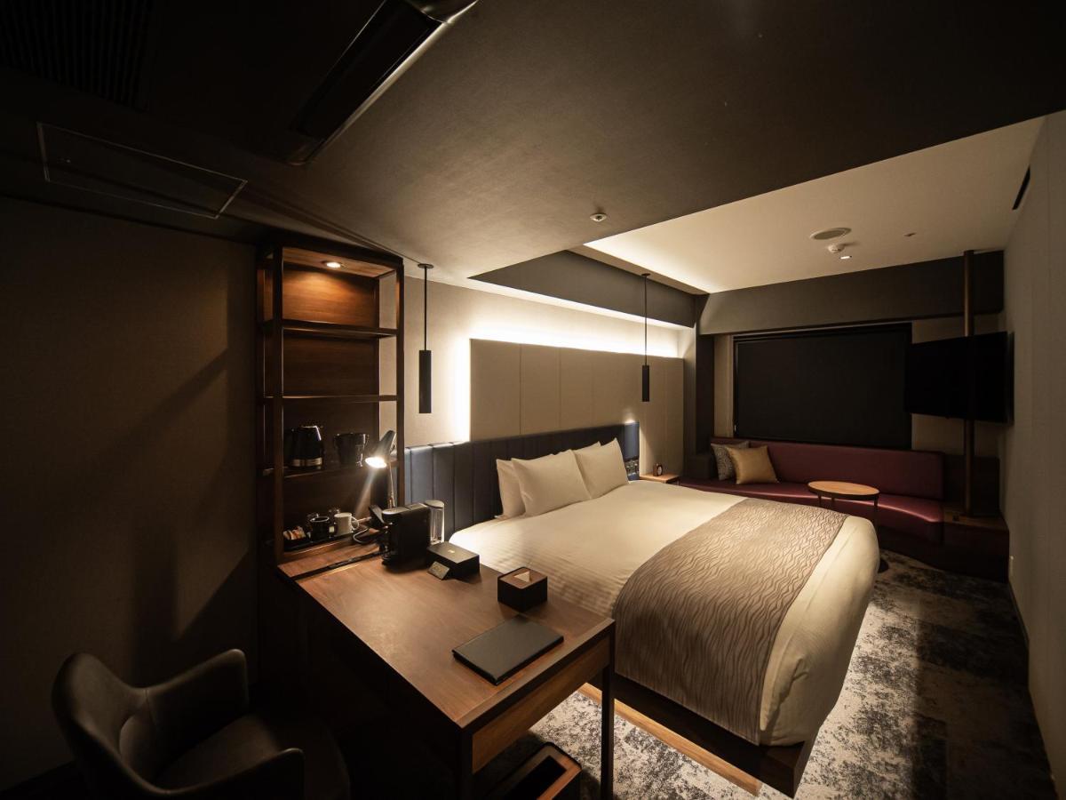 Grids Premium Namba Hotel 4*